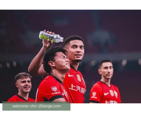 上海海港创中超历史 单场进6球演绎惊天逆转奇迹 上海海港创中超历史 单场进6球演绎惊天逆转奇迹